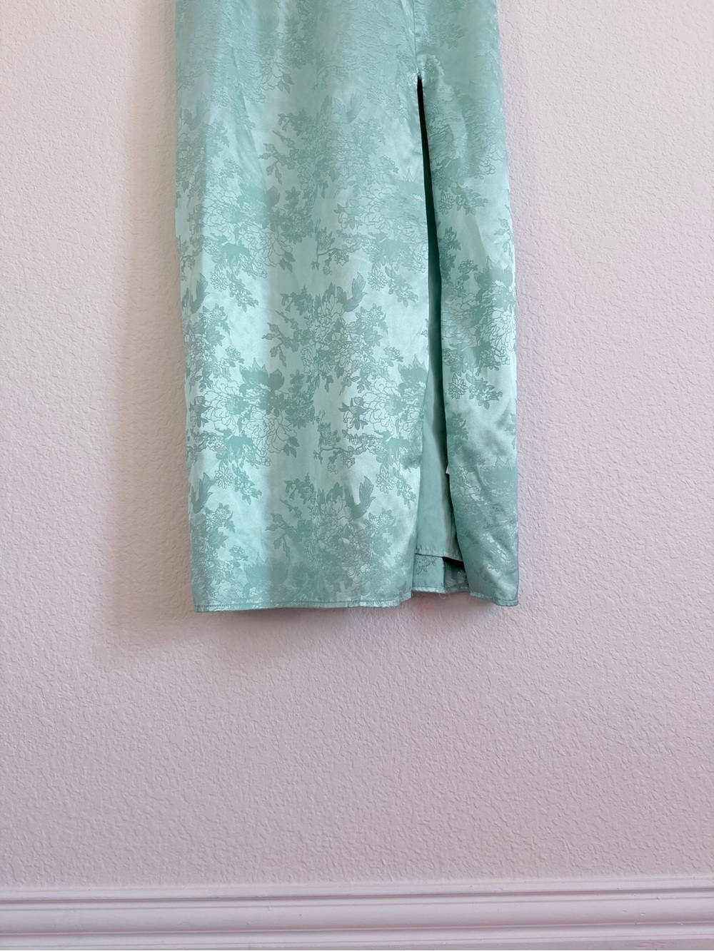 Anthropologie Mint green Satin Maxi Dress with Keyhole front size small - Picture 7 of 15